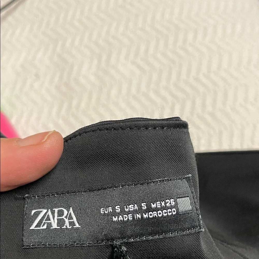 Zara satin Black Strapless Top with Peplum Detail- new - Picture 8 of 12